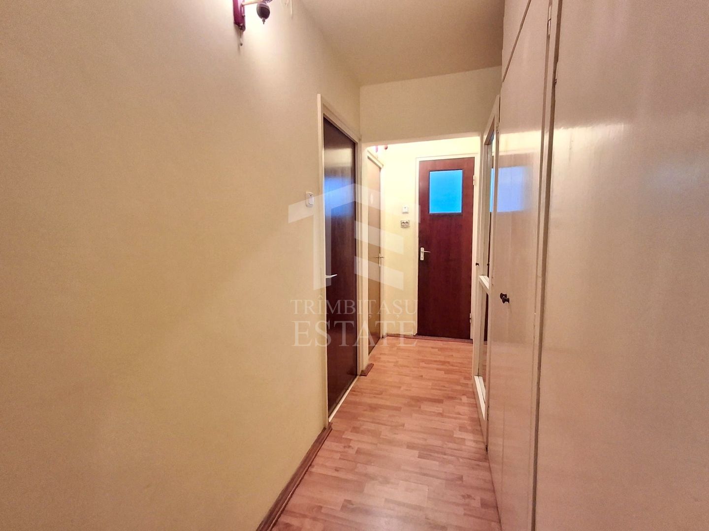 Apartament 3 camere decomandat | Locație excelentă | Bd. Chișinău 21 - Poză 6