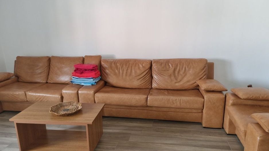 Casă +axexa+teren generos, zona 14 Mai - Poză 3