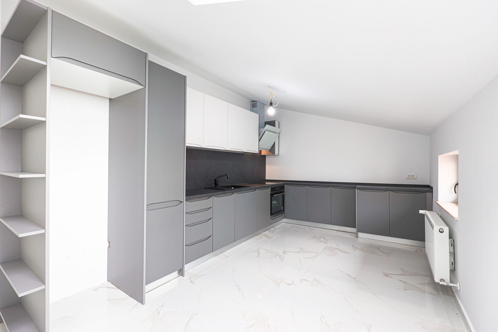 VANDUT! 3 camere amenajat, Finisat premium. - Poză 3