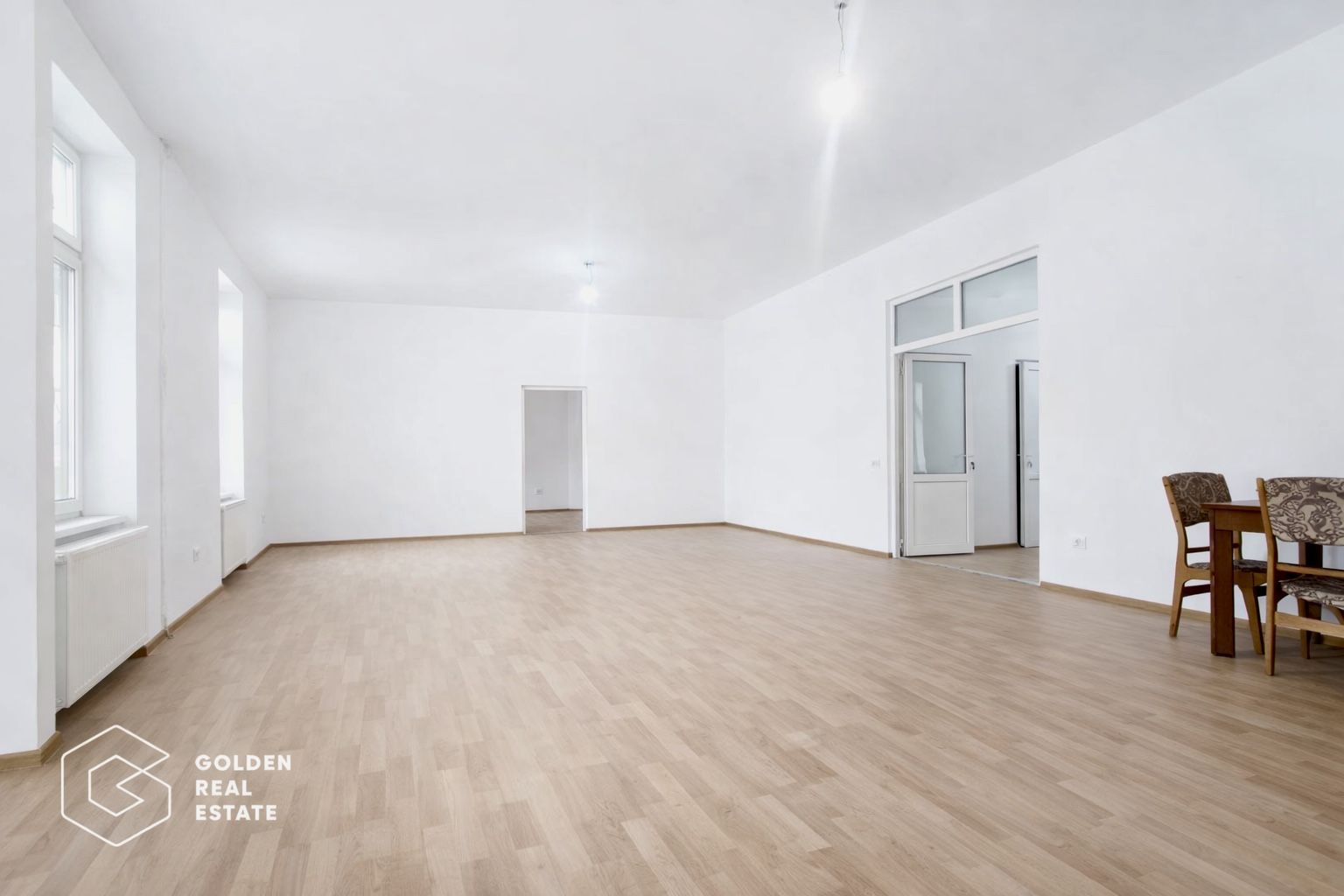 Apartament in centrul Timisoarei, vedere spre Bega, etajul 1 - Poză 1