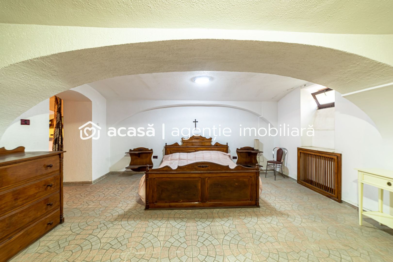 Apartament spațios cu 4 camere situat Ultracentral - Poză 5