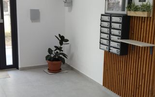 Apartamente cu 1,2,3 camere,zona Sud - Poză 1