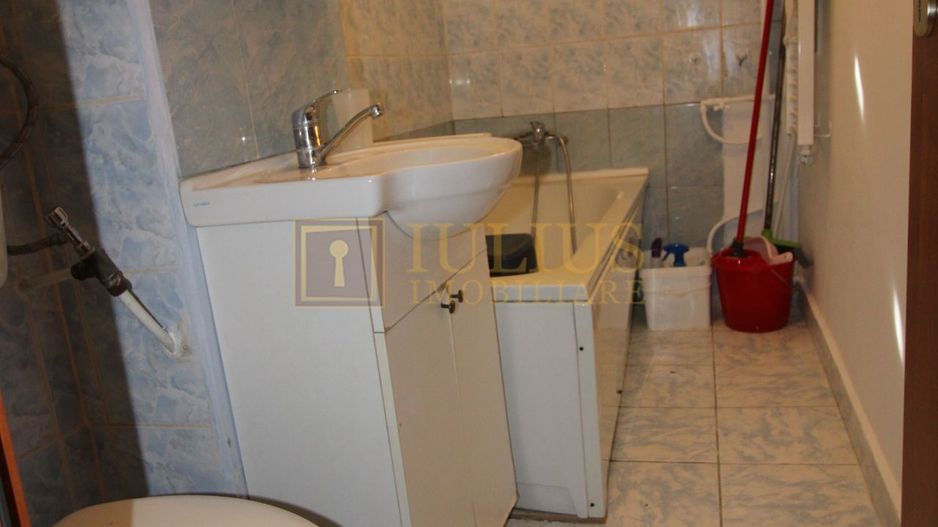 2 camere, vis a vis de Spitalul Judetean, ideal pentru doctori sau studenti - Poză 9