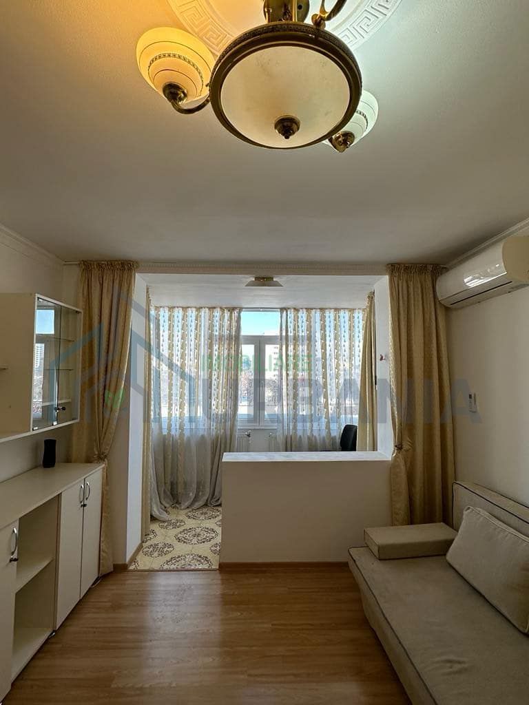 Apartament 3 camere de închiriat, semidecomandat, zona Podul Roș, Iași - Poză 2