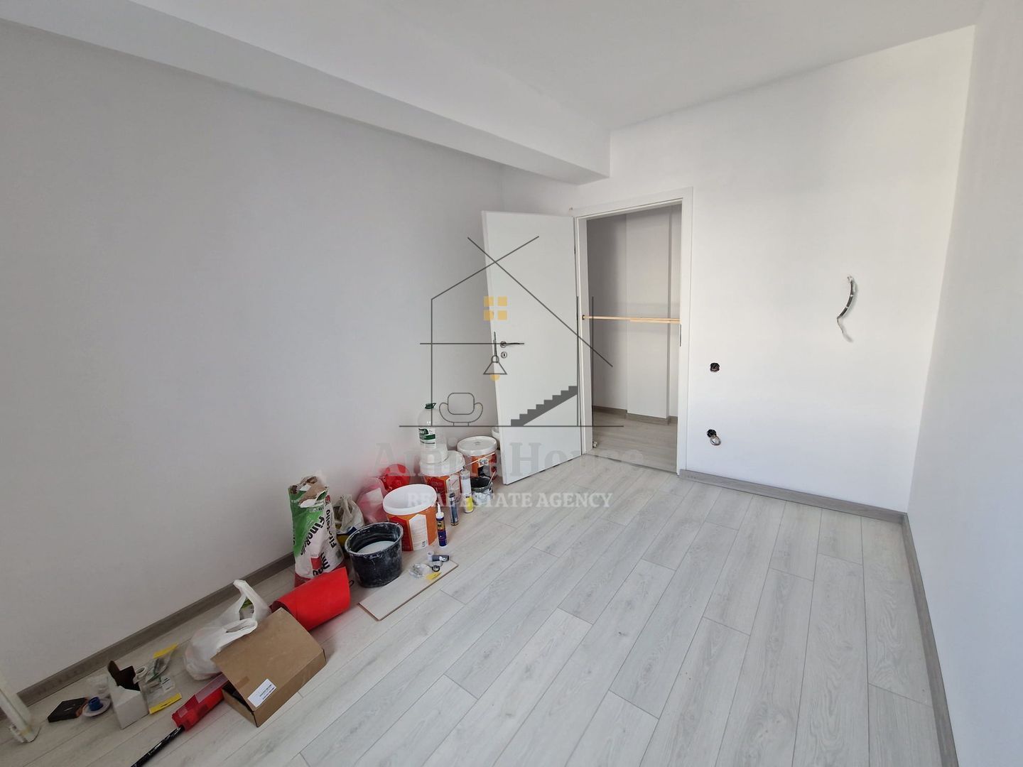 Apartament 3 camere CF, finisat etaj 2, parcare subterana, str Traian Vuia - Poză 17