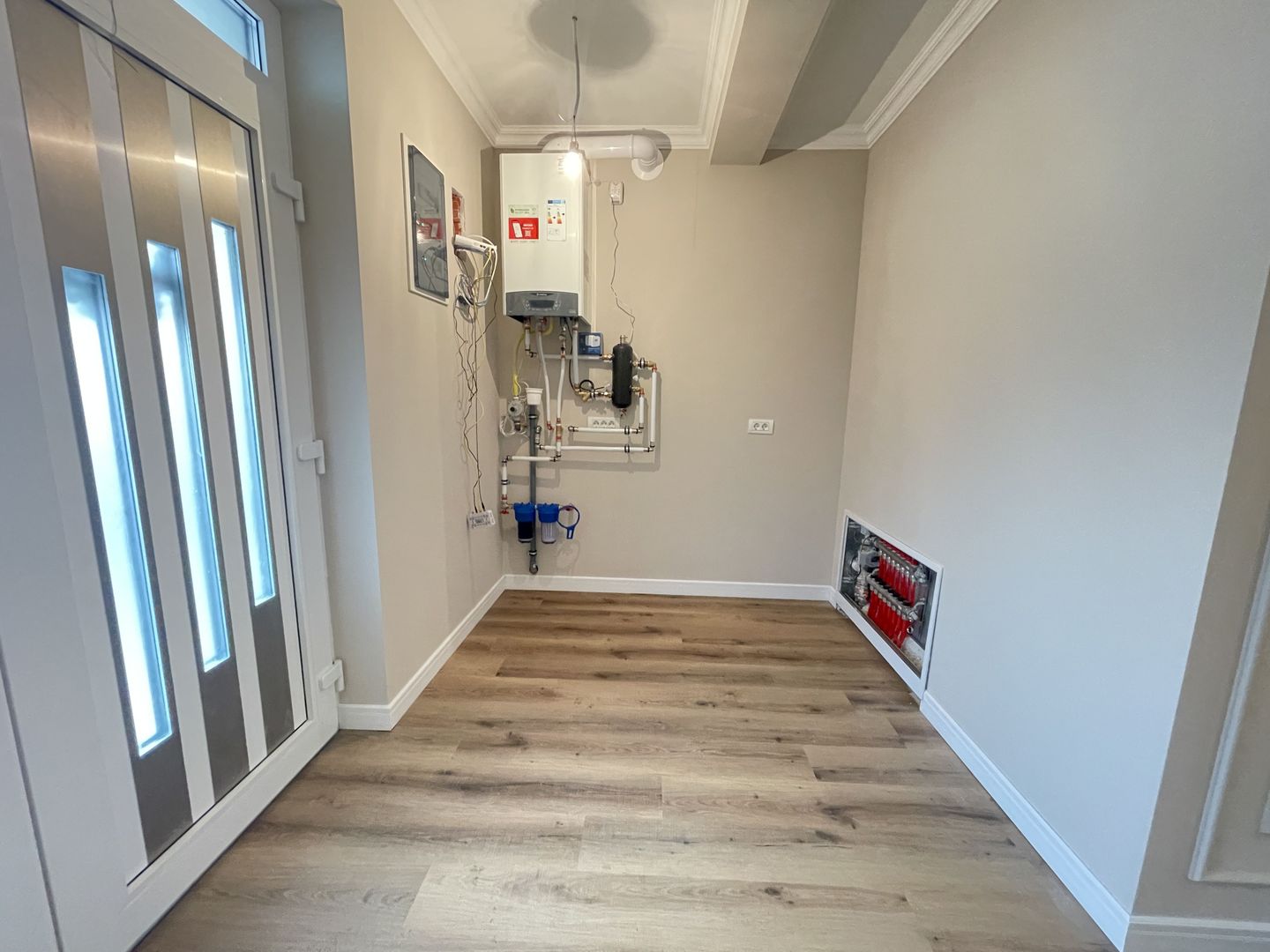 Proprietate premium,finisaje moderne,zona linistita-Ronat - Poză 5