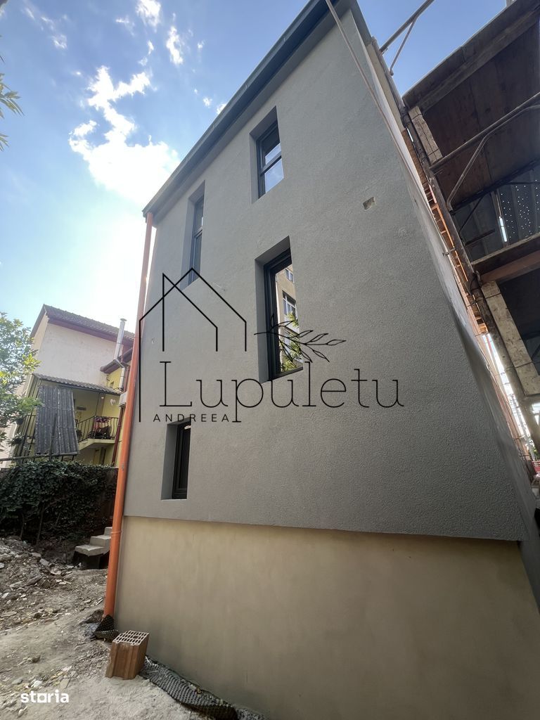 Proprietate unică D+P+E+M, Complet Renovată în 2025 | V.Aaron | - Poză 11