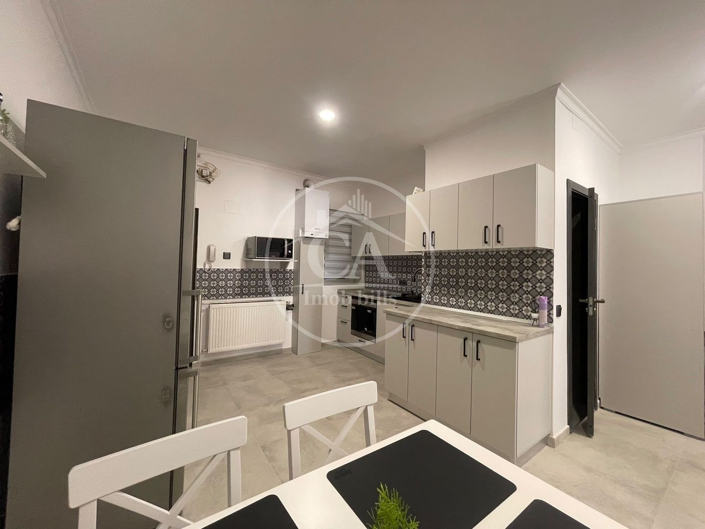 Apartament cu 2 camere de inchiriat in zona ultracentrala, Oradea - Poză 10