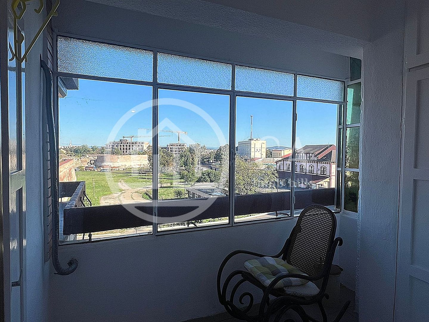 Apartament cu 4 camere de vanzare Ultracentral Oradea - Poză 17