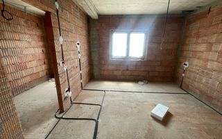 Casă la roșu, 3 dormitoare, teren 340 mp – Moșnița Nouă, lângă Kaufland - Poză 12