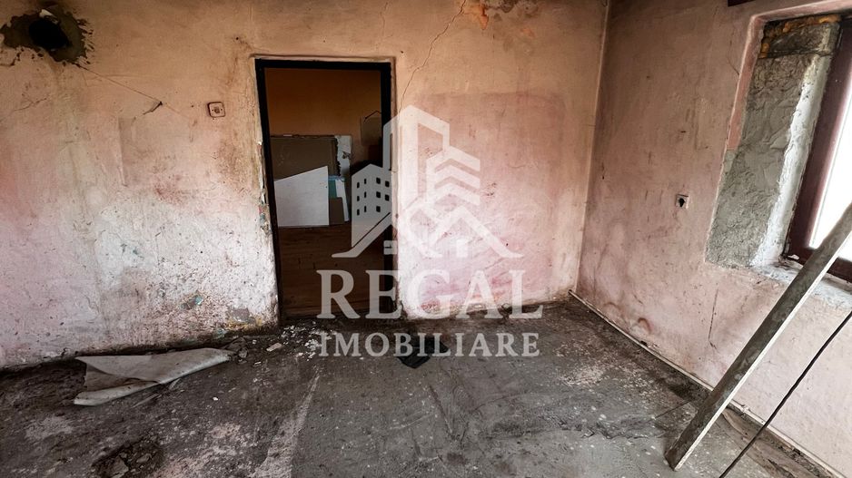 Casă de vânzare în Cristur – teren 440 mp | Necesita Renovare - Poză 3