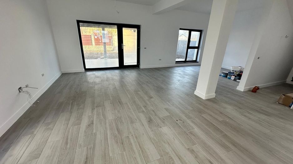 CASA SINGULARA, TOATE UTILITATILE, 4 CAMERE, TEREN 400 MP, COMISION 0% - Poză 18