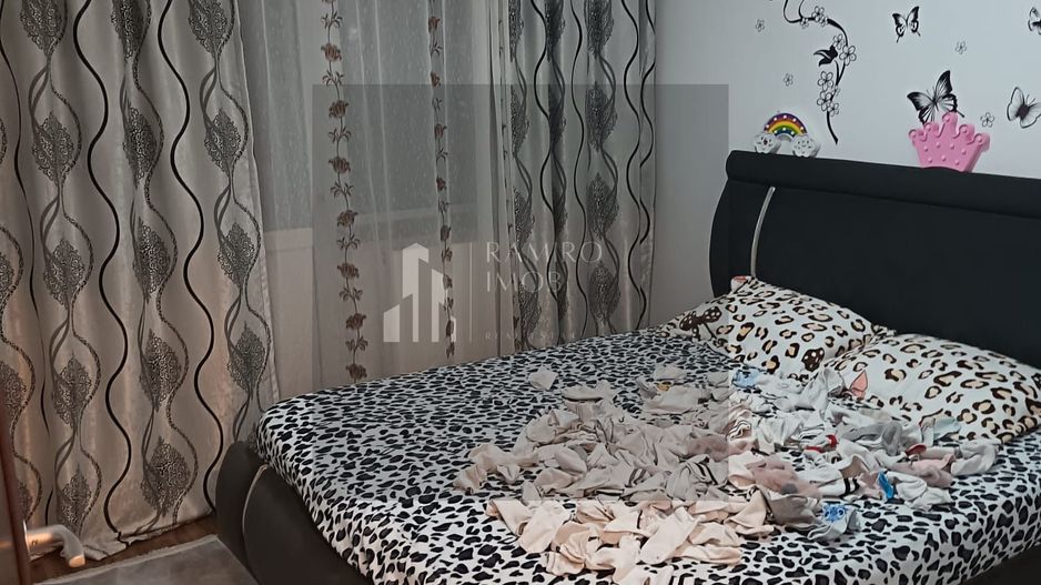 Apartament 3 camere semidecomandat - Poză 4