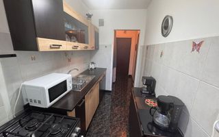 Universitate 2 camere 4/9 6 minute metrou - Poză 6