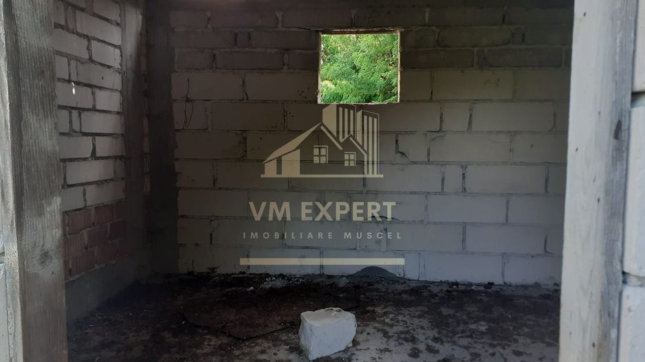 VILA 8 CAMERE, TEREN 5000 MP CAMPULUNG, APA SARATA - Poză 10