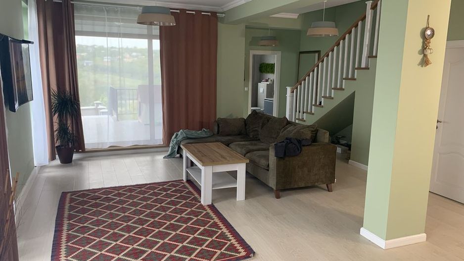 Casa Moara de Vant cu vedere superba spre lac si padure in zona SRU - Poză 8