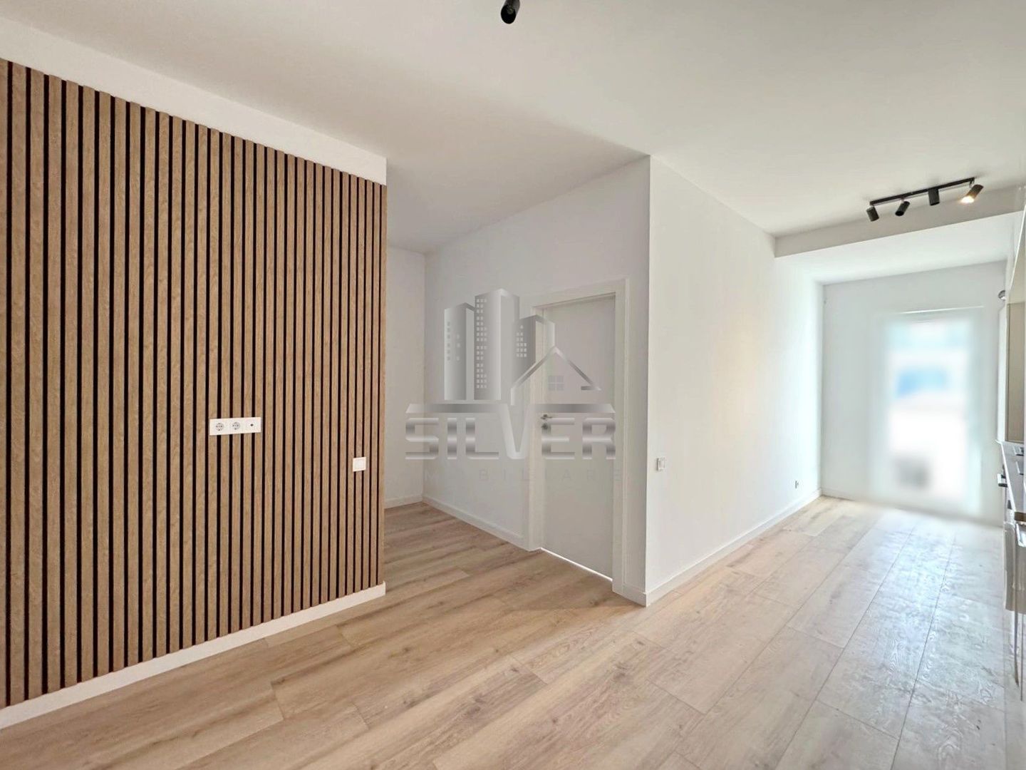 Apartament cu 2 camere dec. recent finisat+terasa de 12 mp/CF. - Poză 4