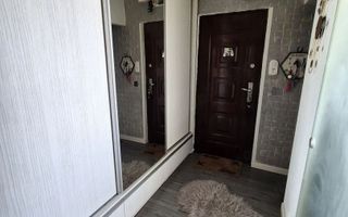 Vânzare, apartament cu 3 camere în zona Gorjului - Poză 9