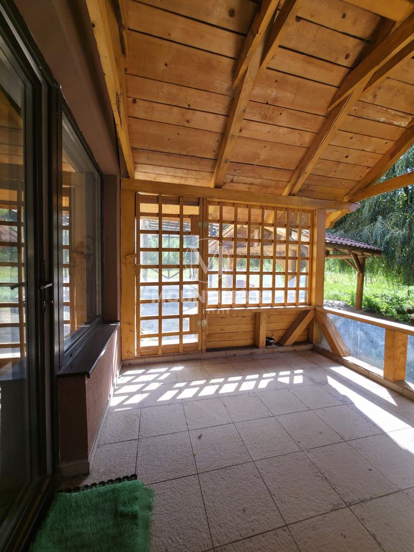 Casa de vacanta in inima padurii, 150 mp/utili, teren 1960 mp, Vulcan - Poză 3