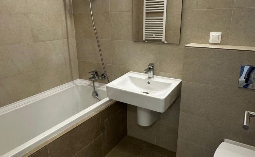 Studio Dublu Superb cu Terasa Generoasa H Pipera Lake - Poză 6