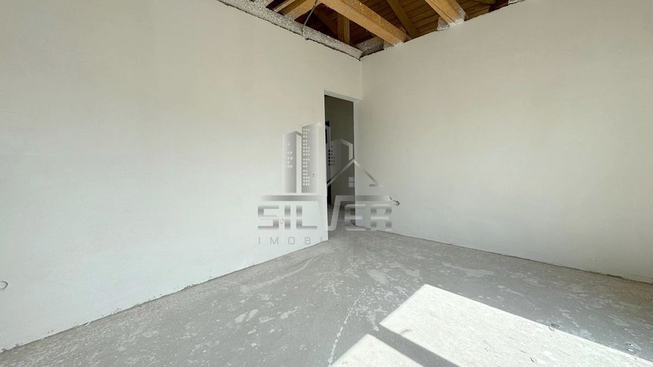 Casa  tip duplex/Zona strazii Urusagului. - Poză 14