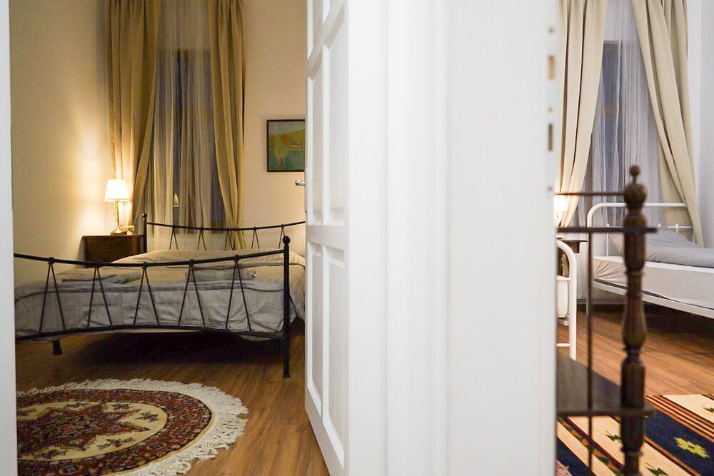 Apartament ultracentral, 2 dormitoare, 58 mp. 120 000 E. Comision 0. - Poză 11