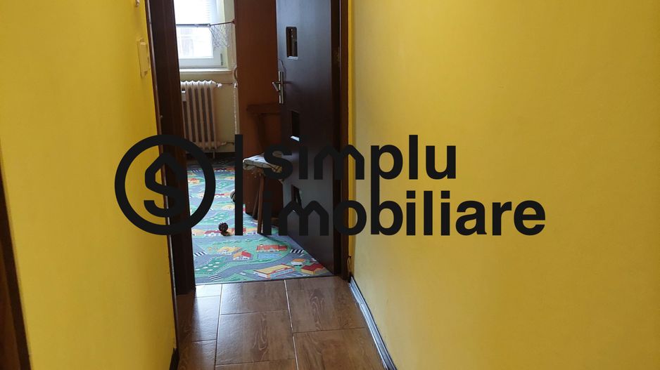 2 decomandate, parter, balcon, Sarari - 106 000 Euro - Poză 7