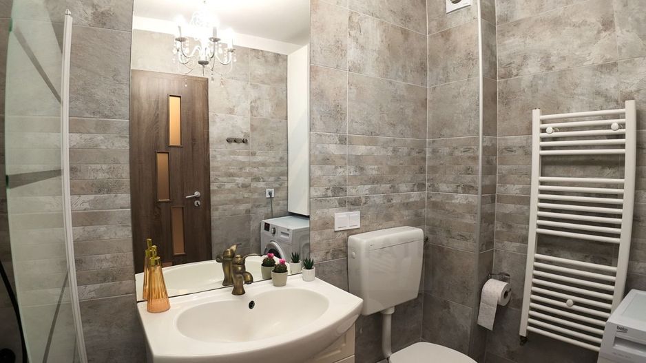 Apartament premium 3 camere etaj 2 cu lift si terasa Calea Surii Mici - Poză 11