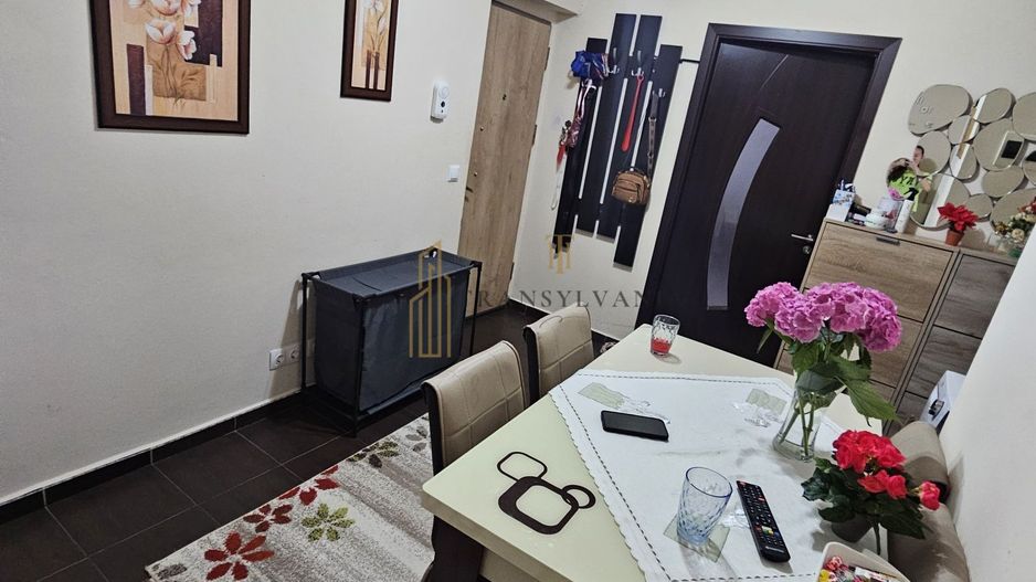 Vând apartament 2 camere decomandat - Poză 6