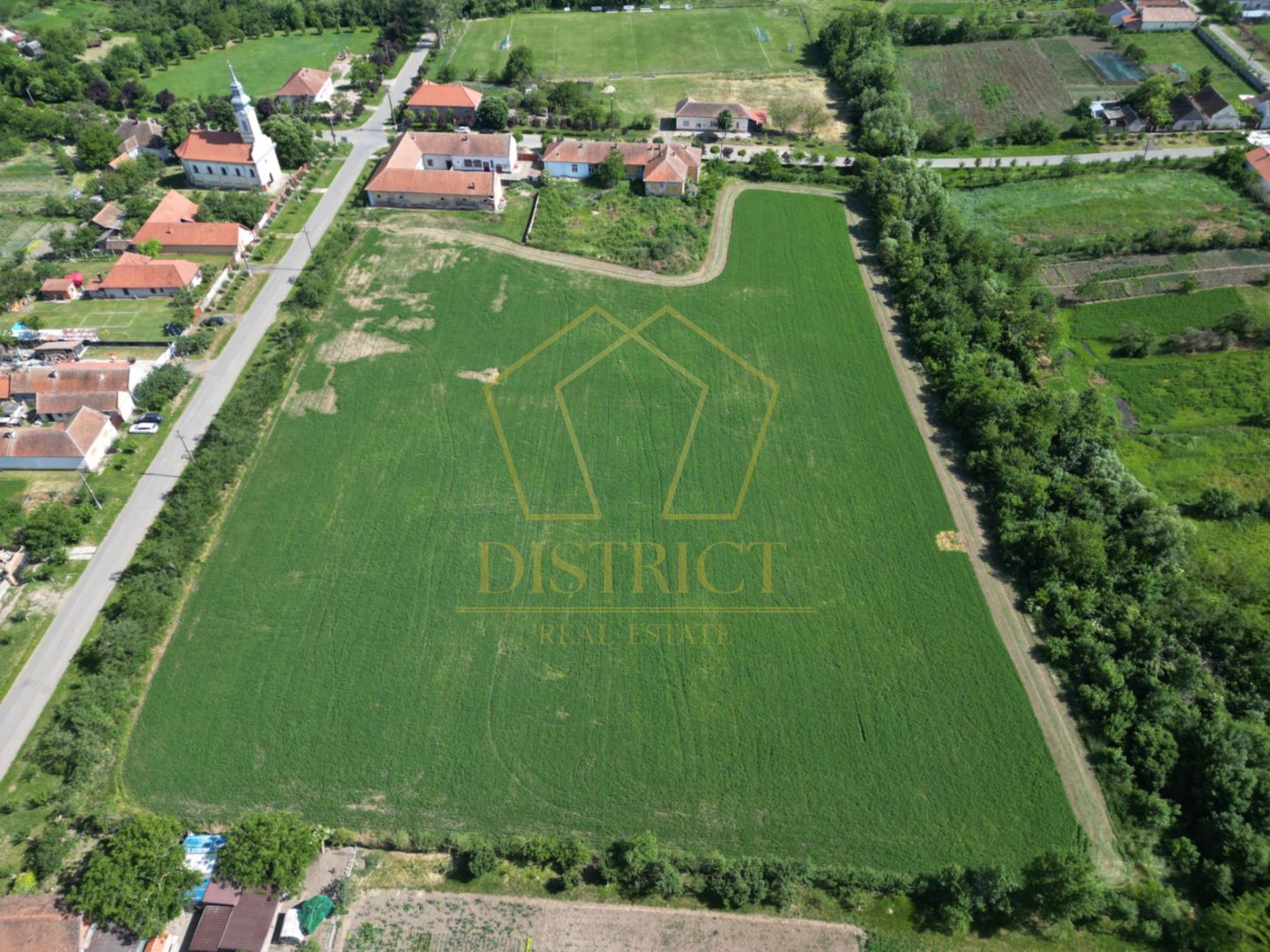 Teren de 1.6ha ideal pentru dezvoltare rezidentiala sau proiect turistic - Poză 2