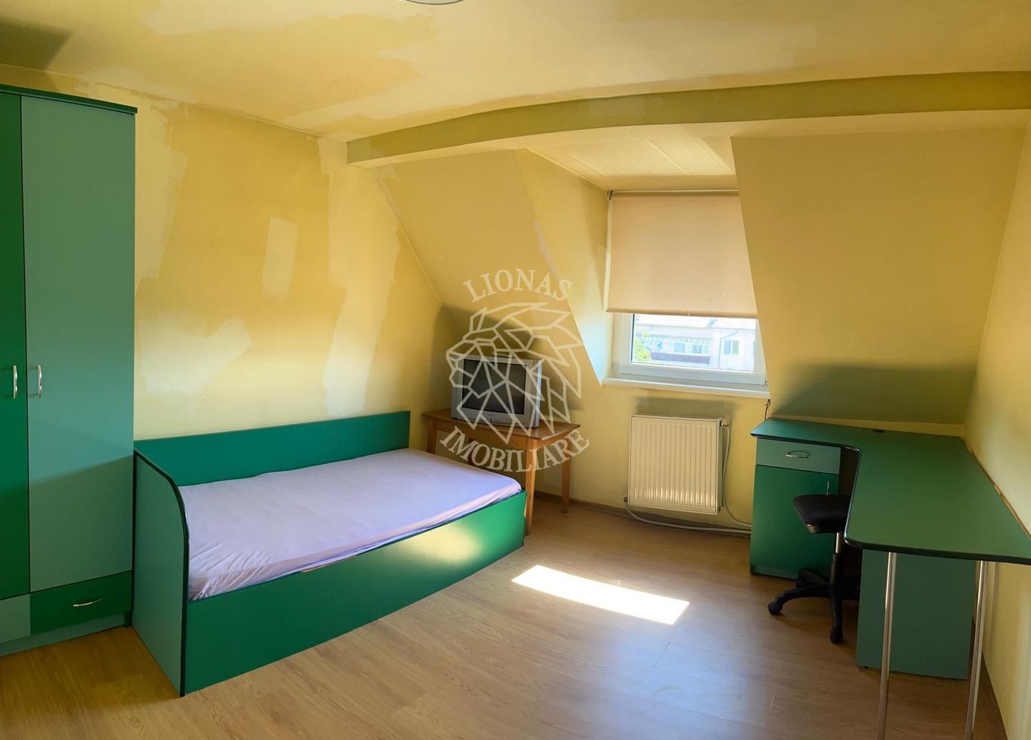 Apartament 4 camere 132 mp-balcon-ideal locuire-Calea Moldovei - Poză 5