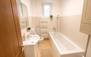 Apartament 2 Camere De Inchiriat | Decomandat | Central | The Office | Etaj 3/4 - Poză 6