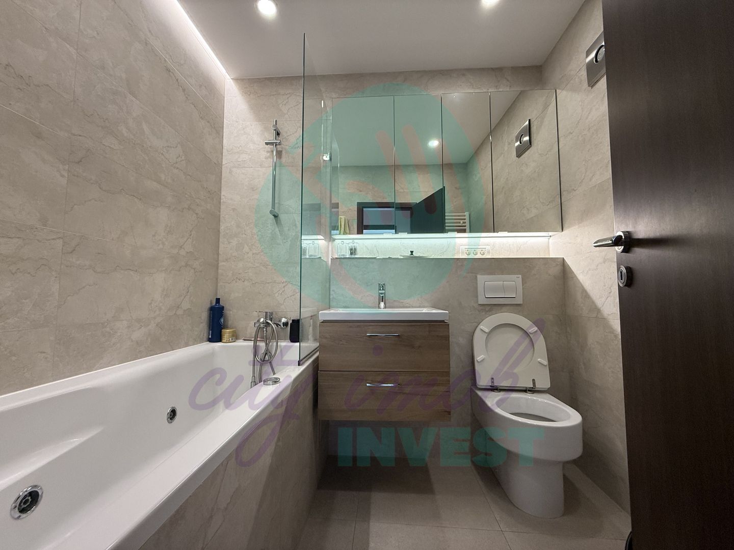 2 camere la 5 minute de METROU - Poză 11