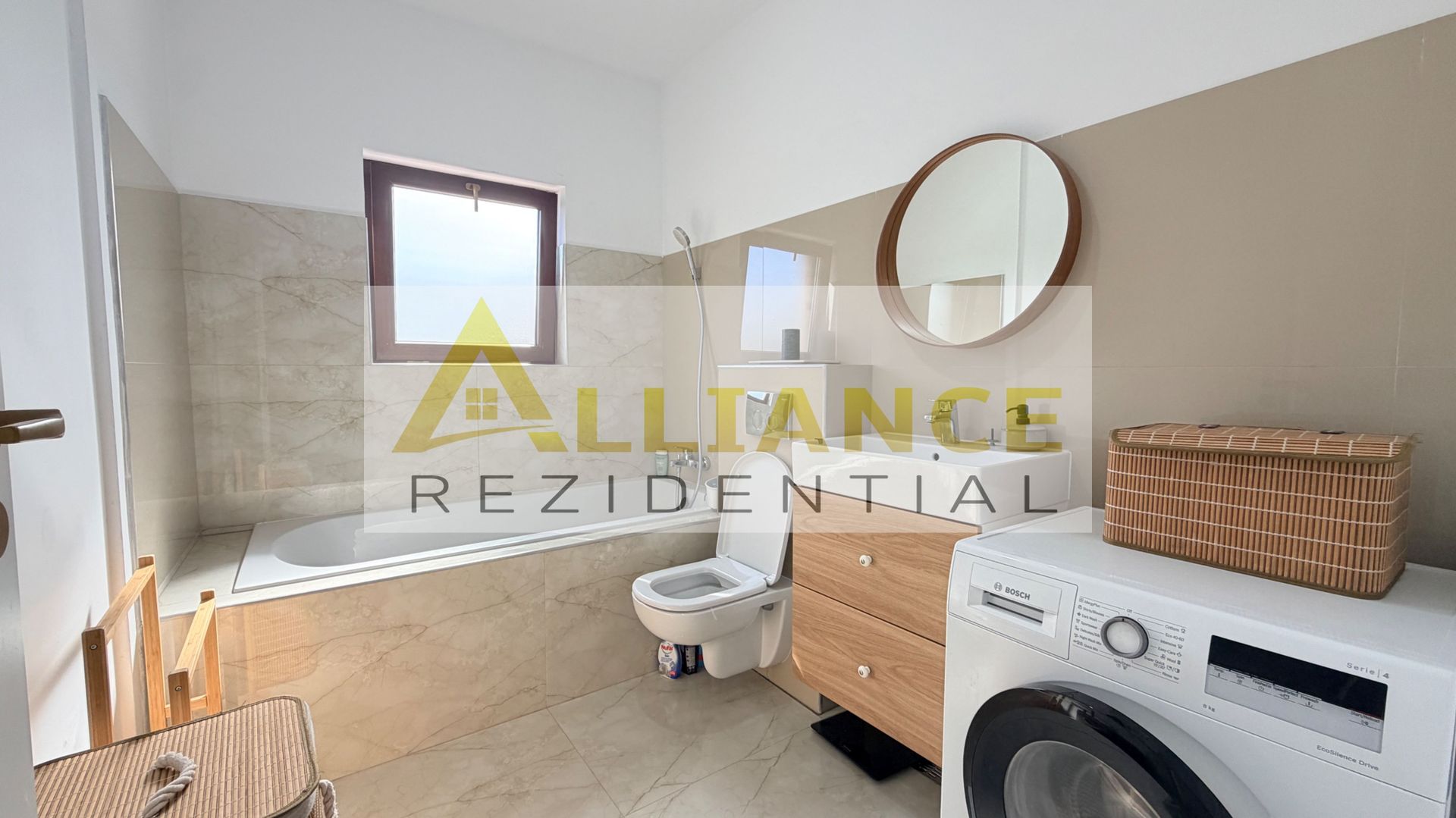 casa cocheta cu 4 camere, P+1E+M, complet mobilata si utilata - Poză 15