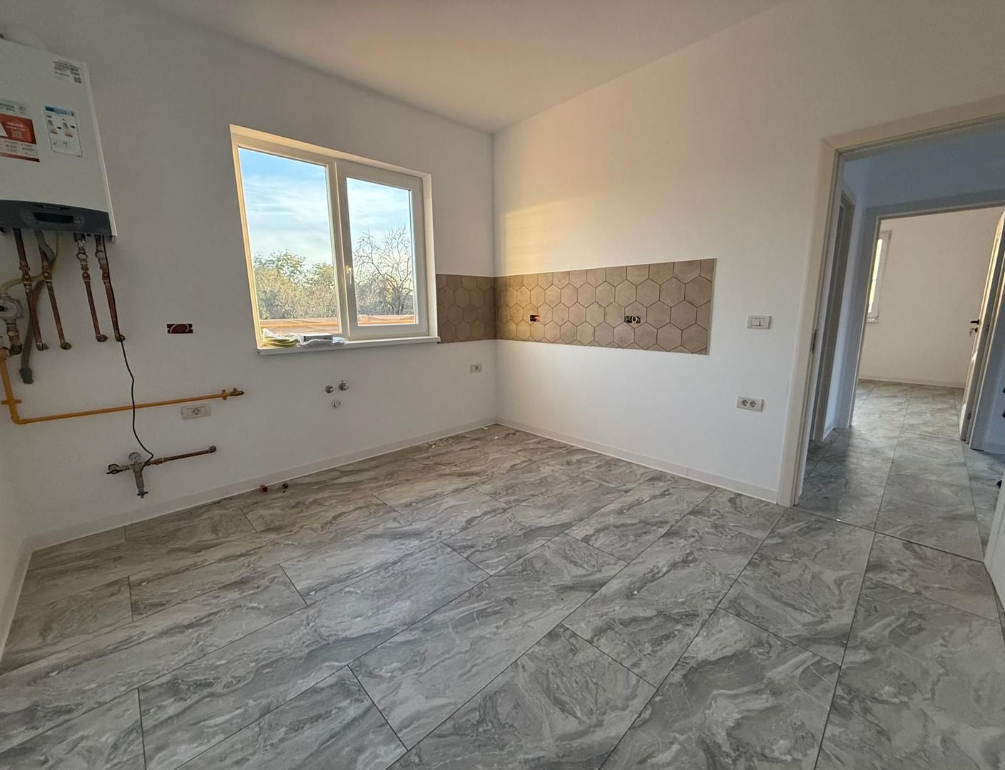 COMISION 0% | Duplex de Vanzare | Utvin | 3 Camere | Acces la asfalt - Poză 3