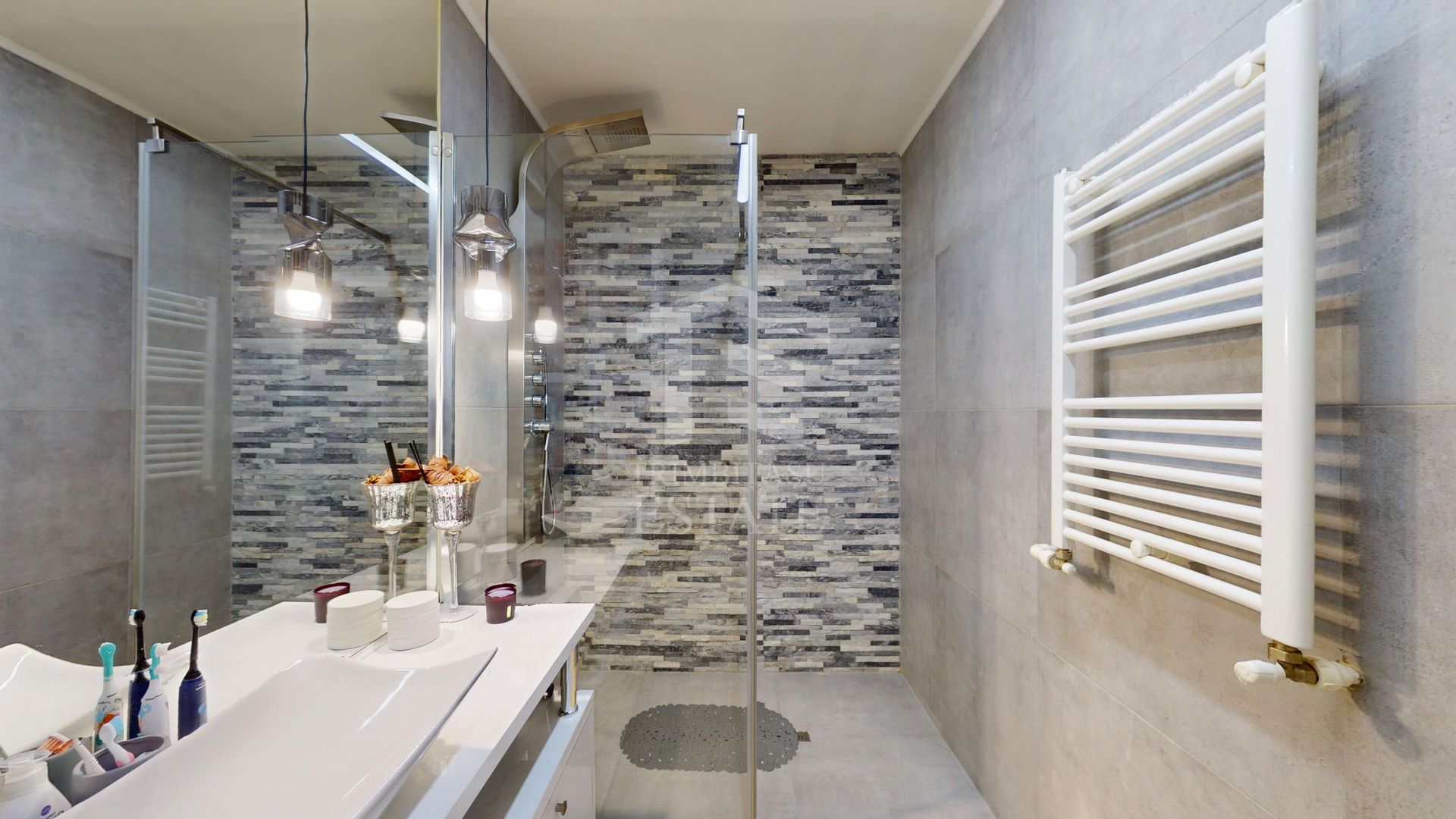 4 camere modern | Mobilat integral - Poză 15