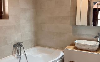 Apartament de inchiriat la casa 3 camere decomandat,AC,Panouri fotovoltaice - Poză 6
