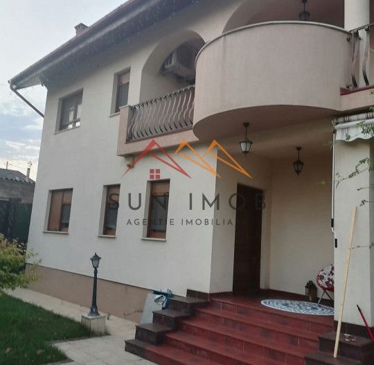 Vila P+E+M, an 2012, 6 camere, ultracentral, finisaje lux, Ploiesti,PH - Poză 3