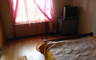 Casă cu teren generos în Andrei Mureșanu - Poză 6