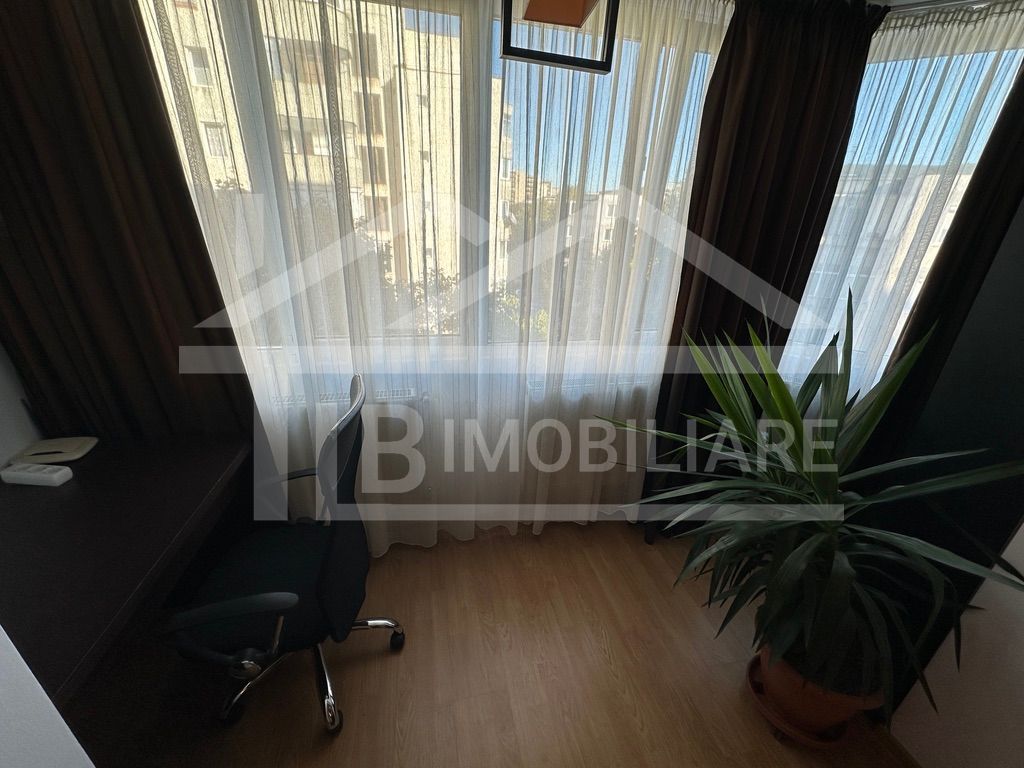 Apartament cu 3 camere, 90mp, decomandat, Zona EON - Poză 12