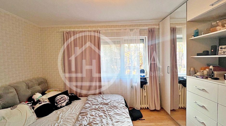 Apartament cu 4 camere de vânzare in zona Nufărul, Oradea - Poză 11