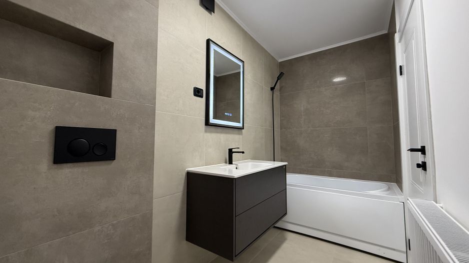 Apartament cu 2 camere in casa in Blumana, Brasov - Poză 19