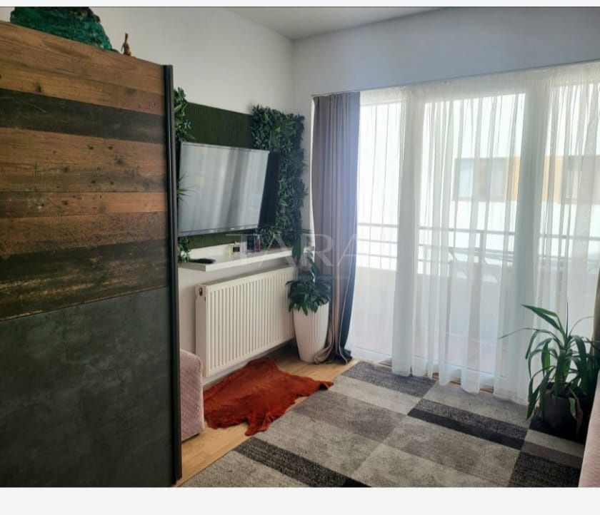 Apartament 3 camere modern, decomandat,  zonă excelentă. - Poză 2