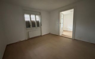 Casa pe parter cu acces auto - Poză 2