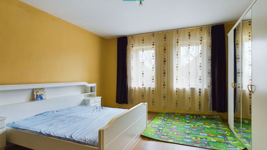 Casă la cheie în Secusigiu - Poză 3