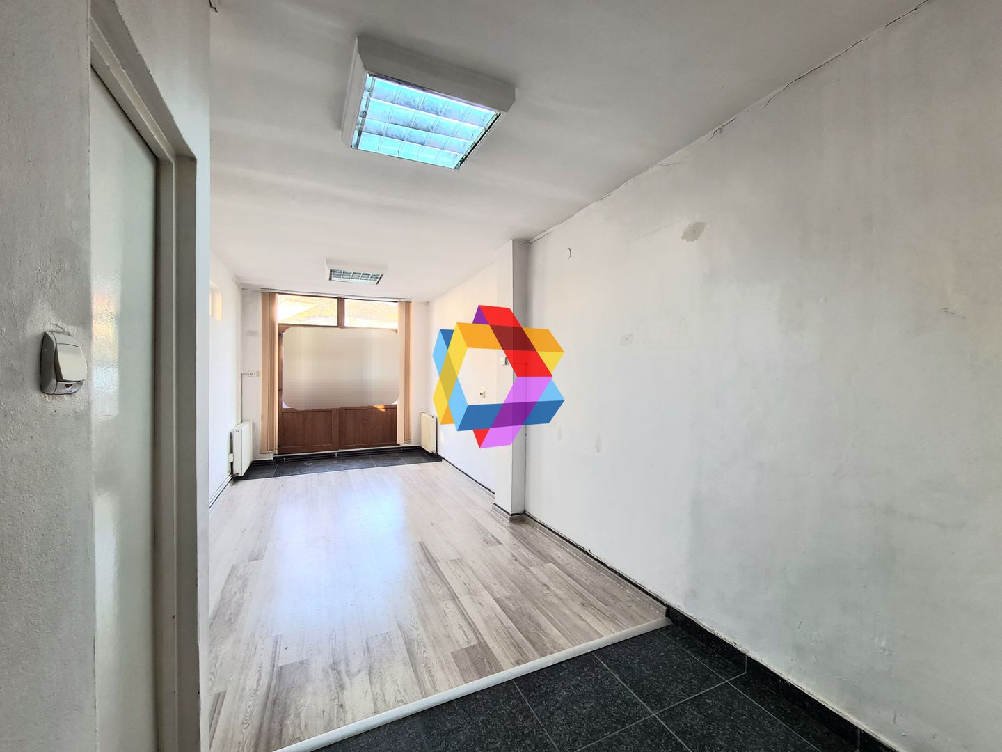 Spatiu birouri de închiriat Brasov - 27 mp # spatii-comerciale-brasov.ro - Poză 2