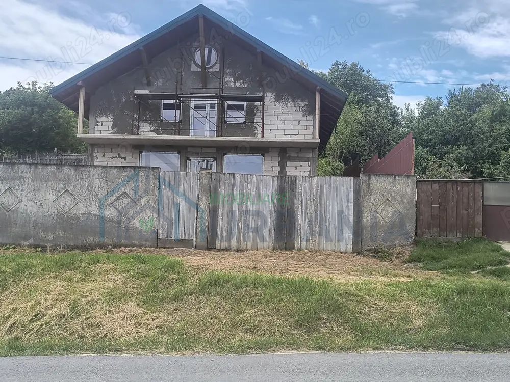 Casă de vânzare, sat Isaiia, comuna Răducăneni, județul Iași – 240 mp - Poză 6