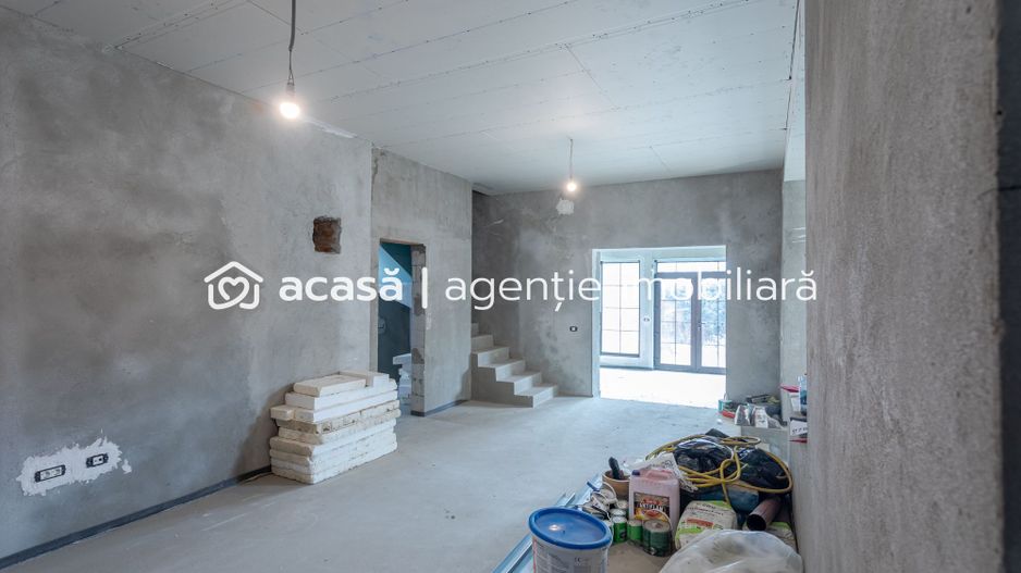 Casă / Vilă semifinisată cu destinații multiple zona centrală - Poză 10