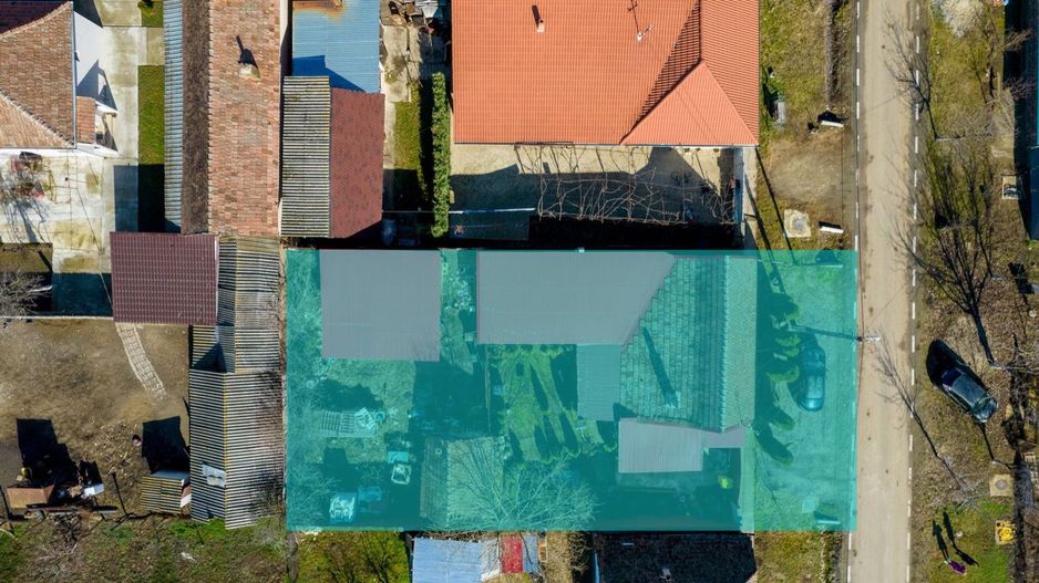 Casă în satul Călugăreni comuna Felnac - Poză 2