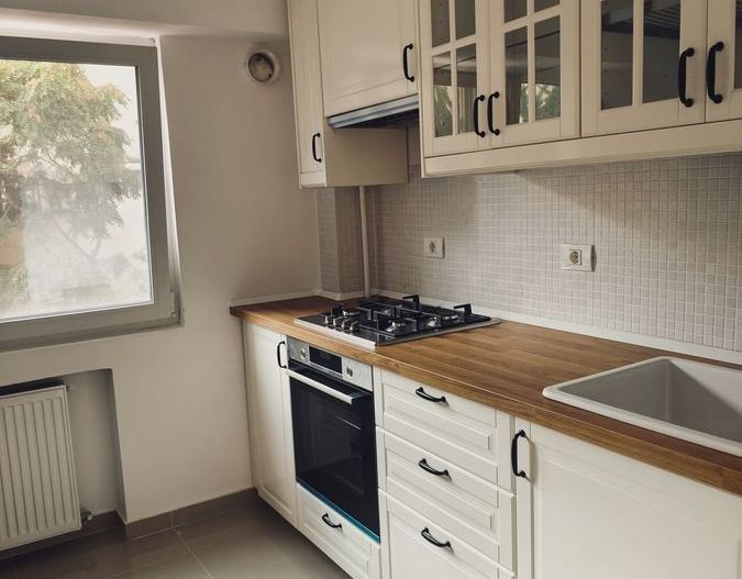 4 camere renovat| boxa | poziție excelenta Universitate - Poză 12